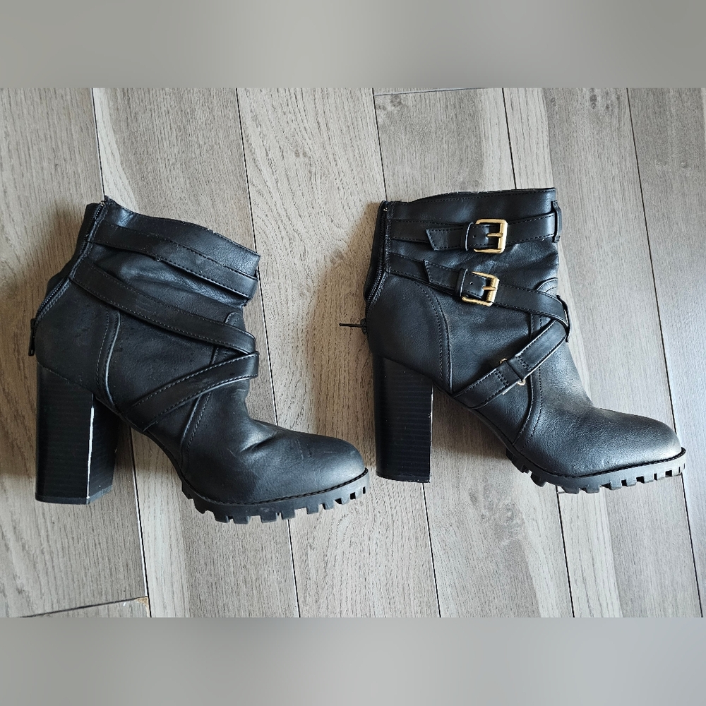 REPORT black nonslip pleather heeled combat boots with gold buckle zippered back